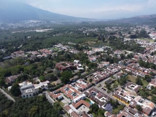 🏞️ ¡Oportunidad única de inversión en Antigua Guatemala! 🏞️  📍 A solo 5 cuadras exactas del casco central — miniatura 4 de 4
