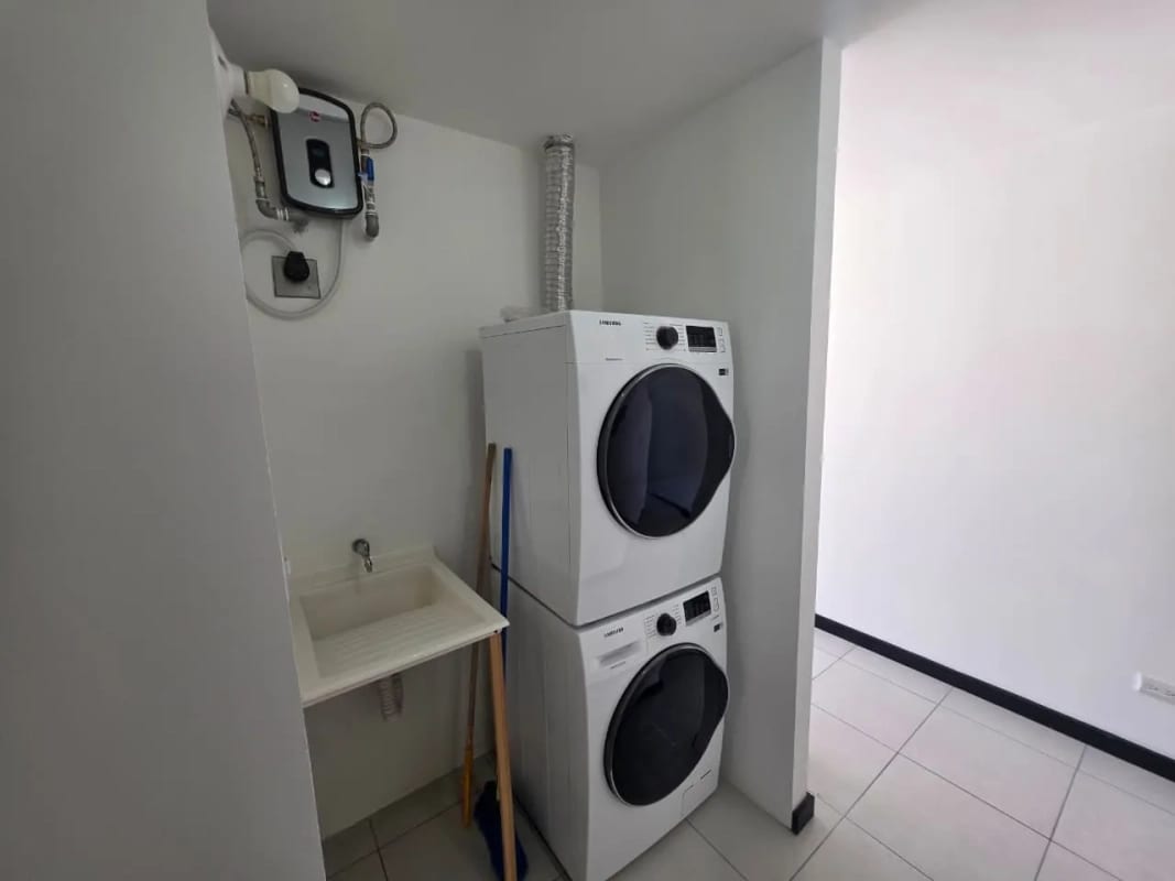 Apartamento en VENTA– Zona 7 (cerca de Mateo Flores) — foto 6 de 8